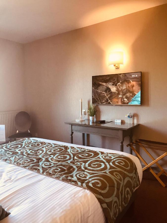 Hotel Le Gue Du Holme Saint-Quentin-sur-le-Homme Екстериор снимка