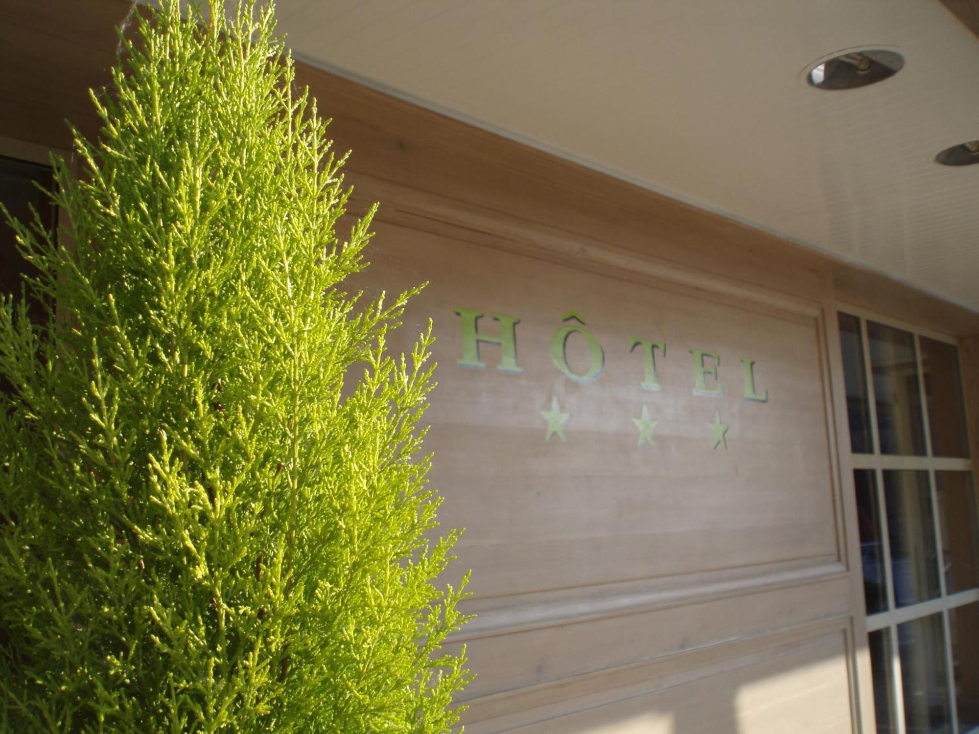Hotel Le Gue Du Holme Saint-Quentin-sur-le-Homme Екстериор снимка