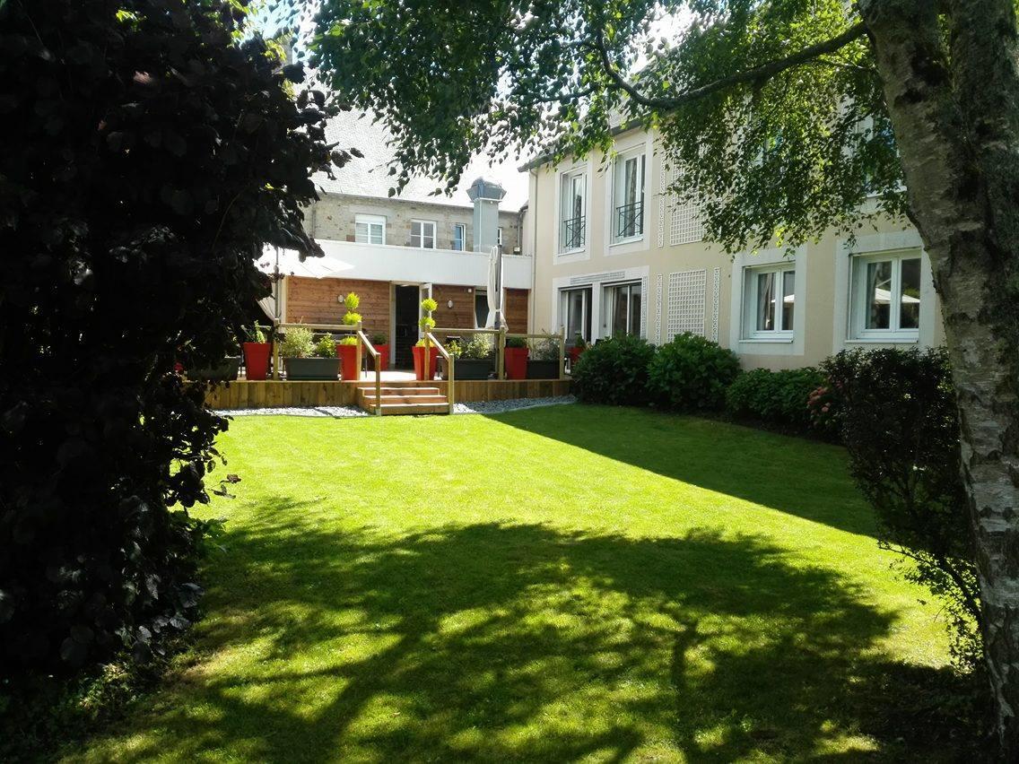 Hotel Le Gue Du Holme Saint-Quentin-sur-le-Homme Екстериор снимка