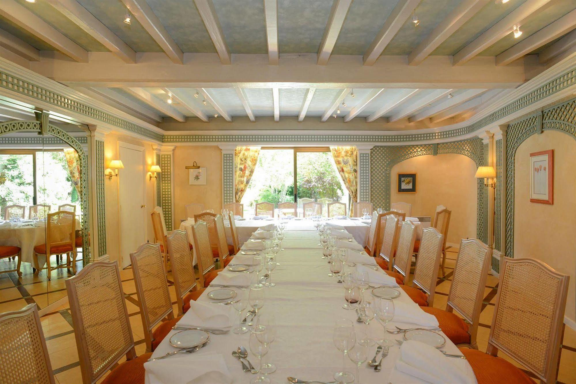 Hotel Le Gue Du Holme Saint-Quentin-sur-le-Homme Екстериор снимка