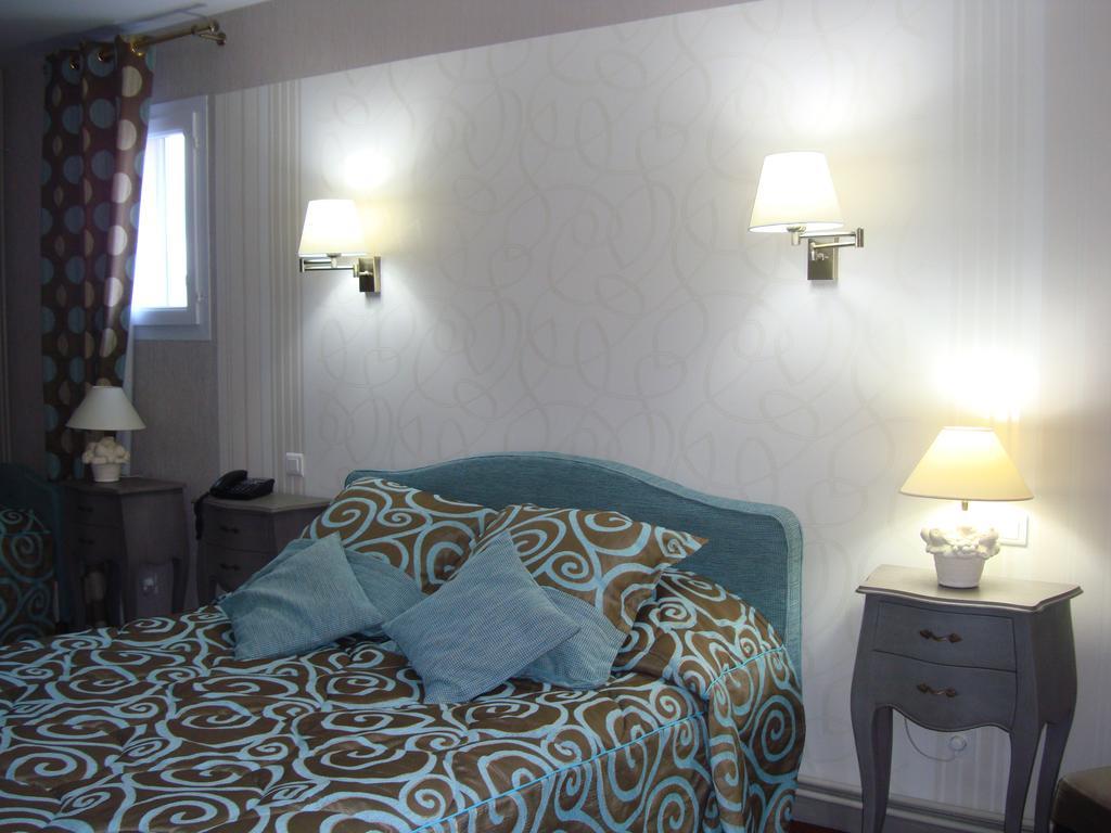 Hotel Le Gue Du Holme Saint-Quentin-sur-le-Homme Стая снимка
